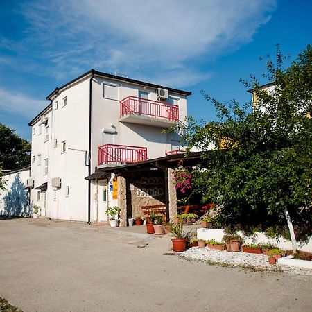 Ana Stjepan Nikolic - Pilgrim'S 2Nd Home Меджугор'є Екстер'єр фото